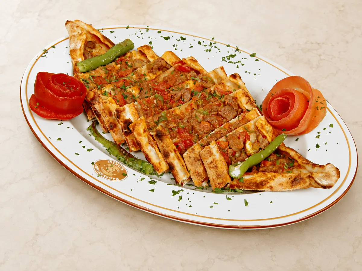 Kuşbaşı Kaşarlı Pide